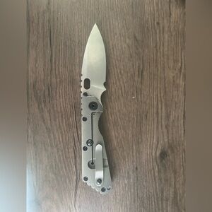 Eafengrow EF225 Folding Knife Titanium Handle D2 Steel